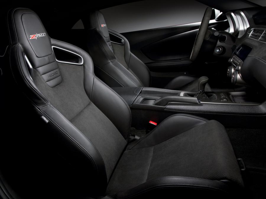  Chevrolet Camaro Z28 2013 года  (фото 10 из 14)